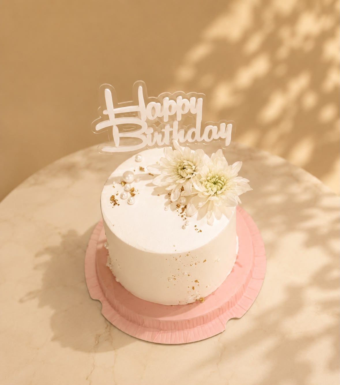 Pearl & Bloom Birthday Cake 1 KG